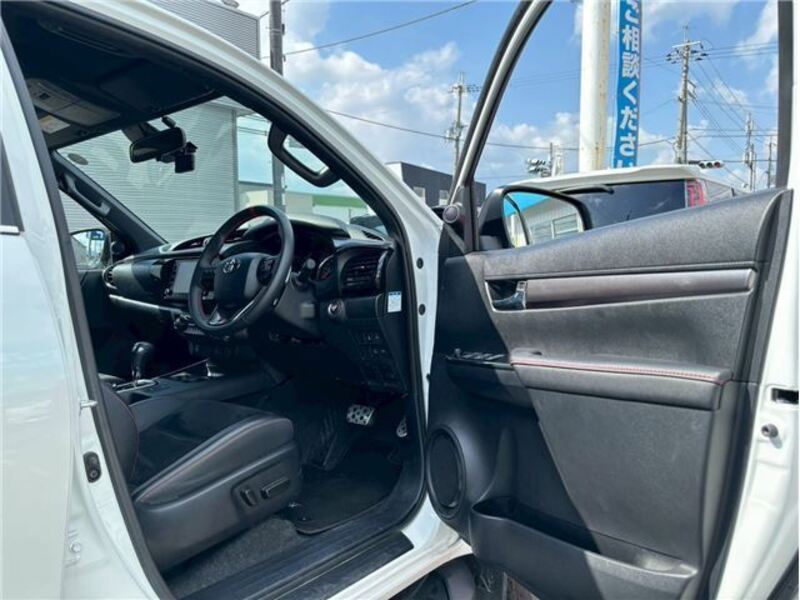 HILUX