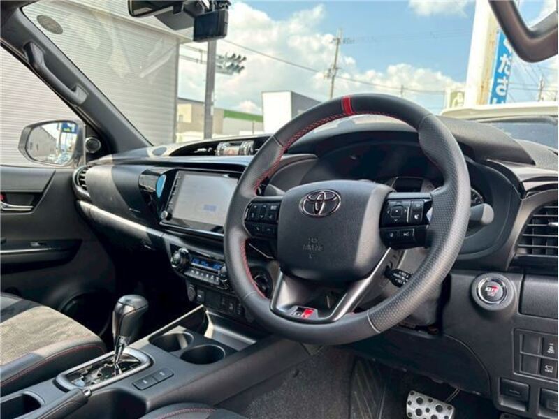 HILUX