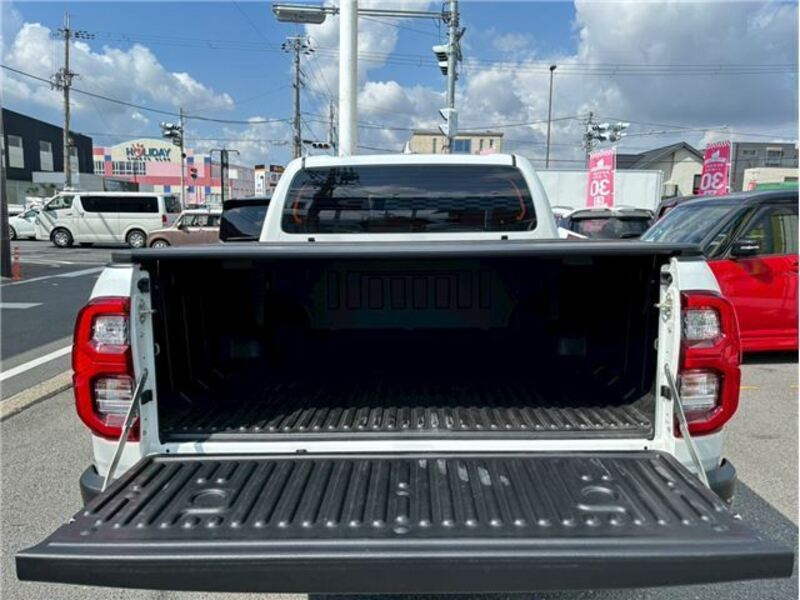 HILUX