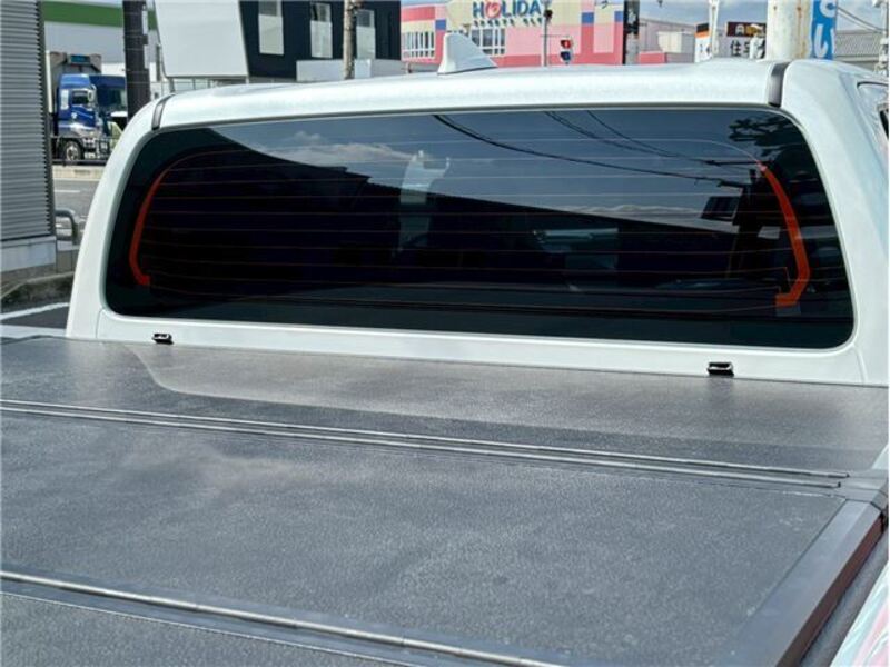 HILUX
