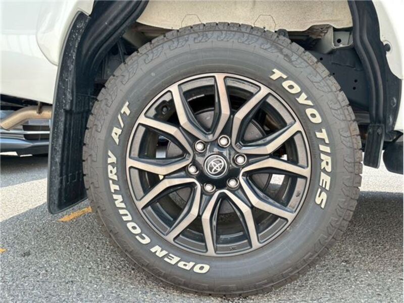 HILUX