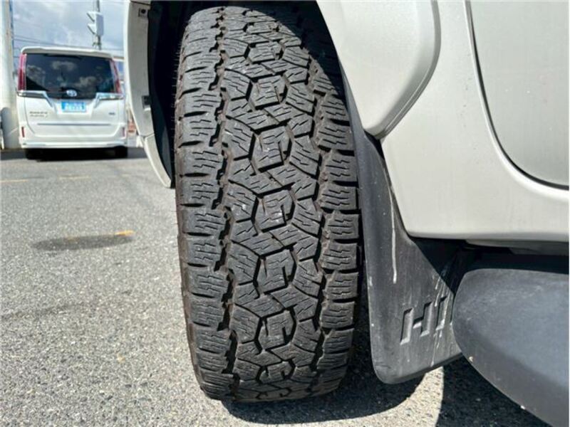 HILUX
