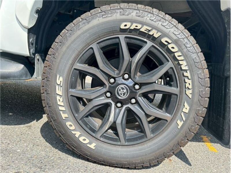 HILUX