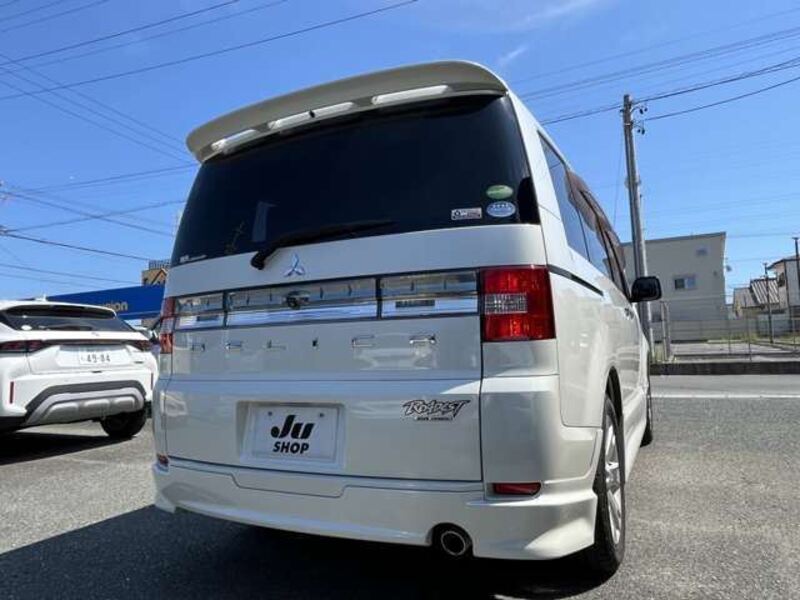 DELICA D5