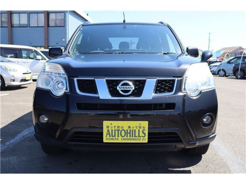 X-TRAIL