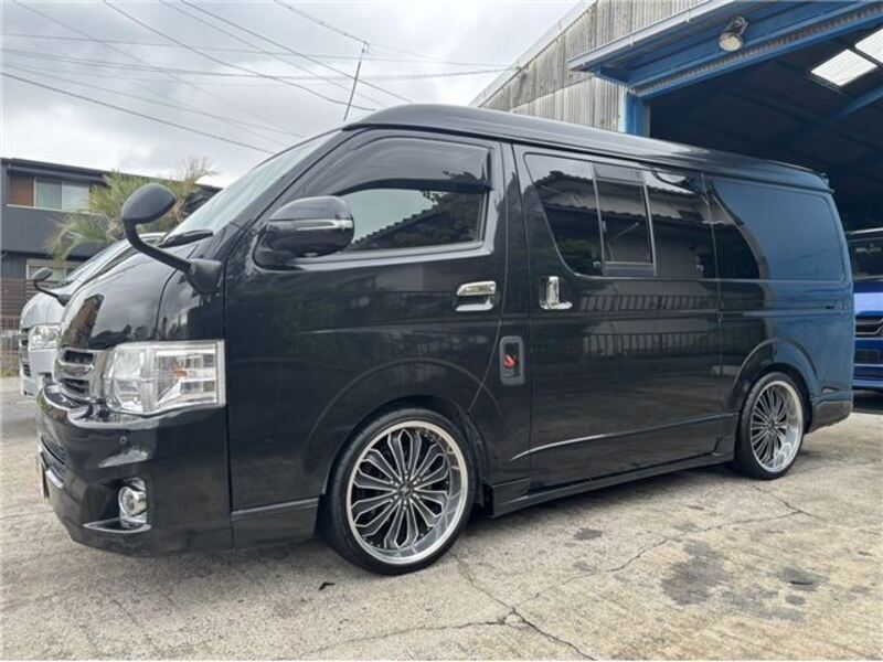 HIACE VAN