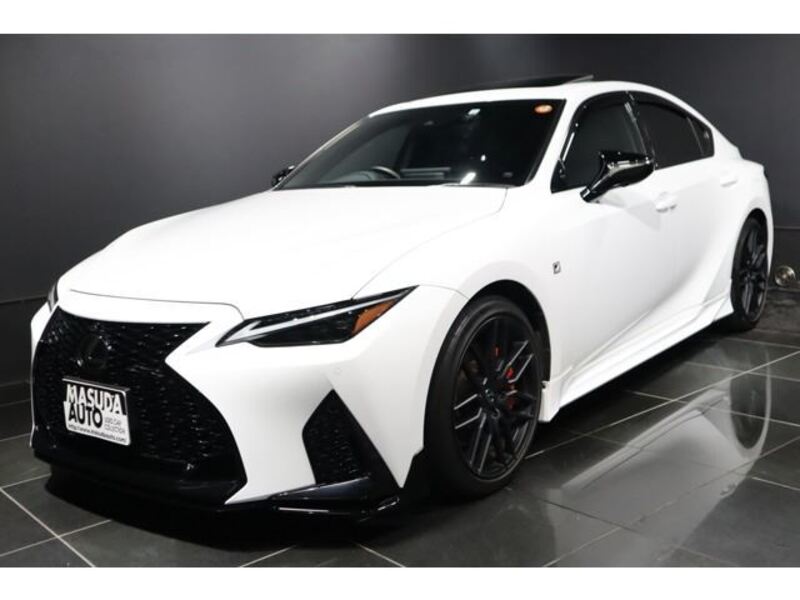 LEXUS IS