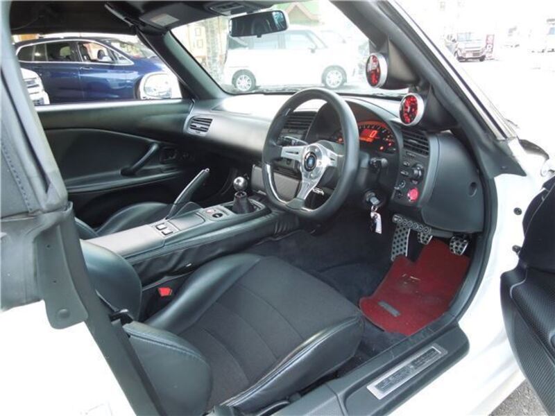 S2000