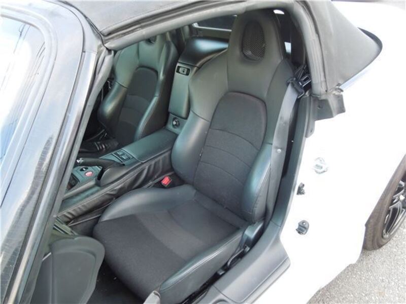S2000