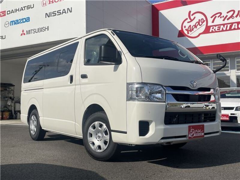 TOYOTA HIACE
