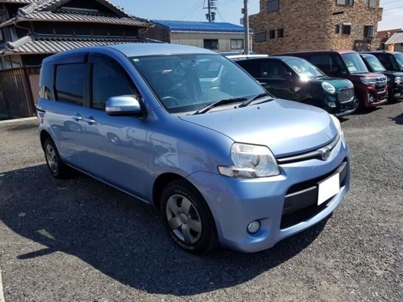 TOYOTA SIENTA