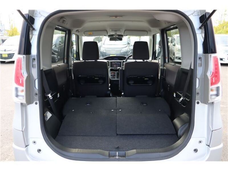 DELICA D2