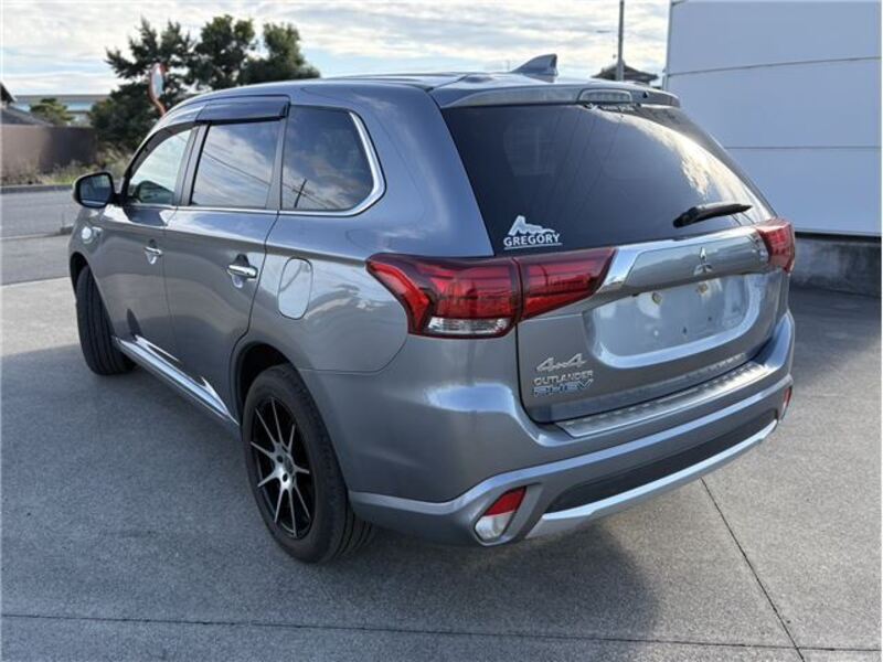 OUTLANDER PHEV
