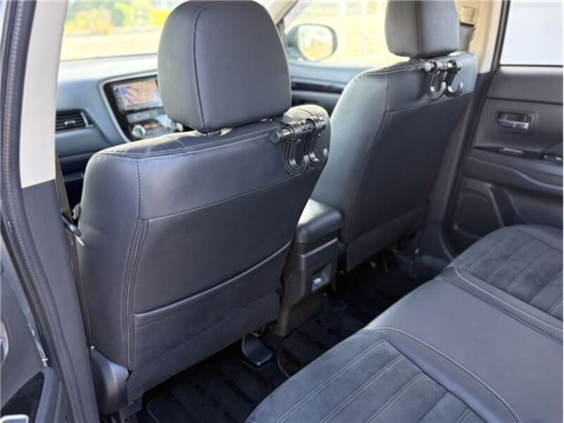 OUTLANDER PHEV