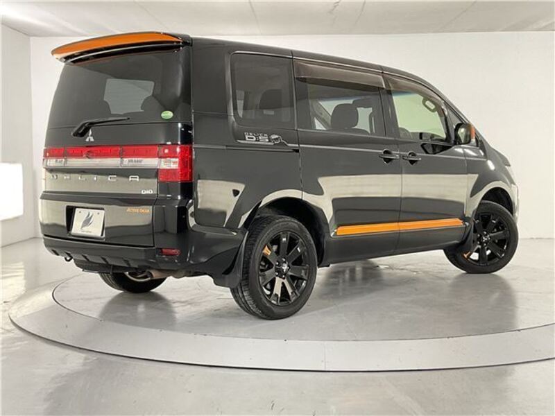 DELICA D5