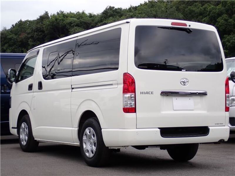 HIACE VAN