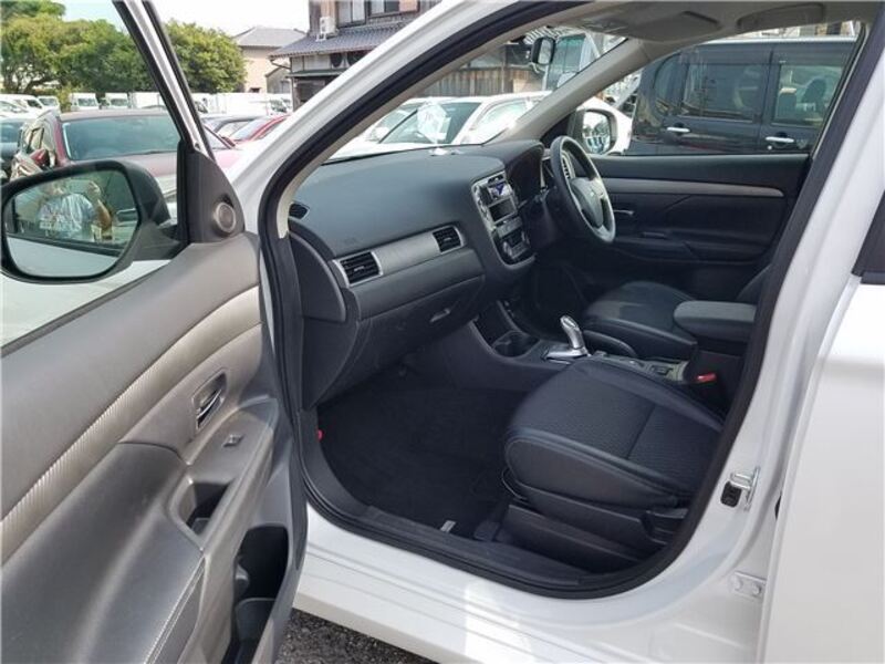 OUTLANDER PHEV