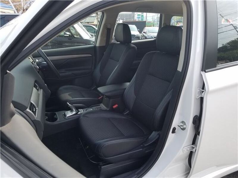 OUTLANDER PHEV