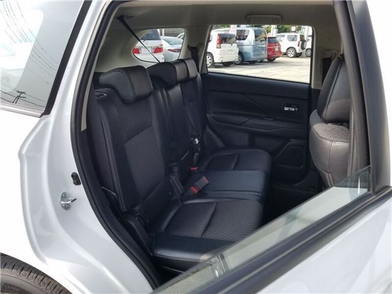 OUTLANDER PHEV