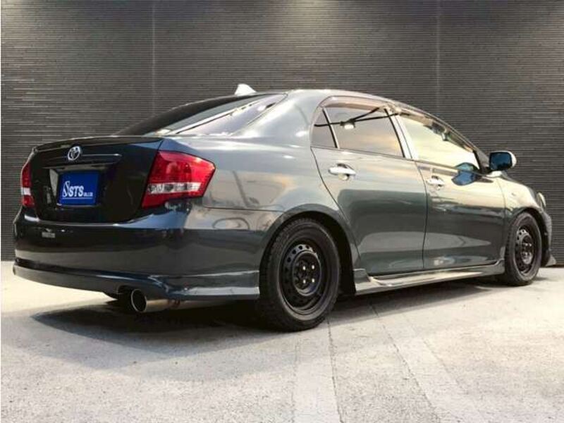 COROLLA AXIO