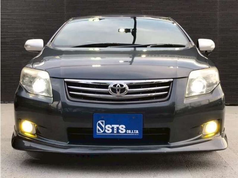 COROLLA AXIO