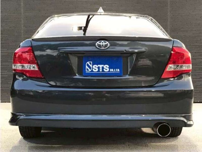 COROLLA AXIO