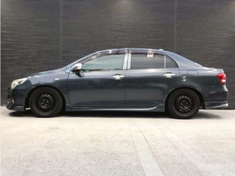 COROLLA AXIO