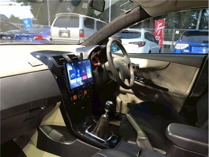 COROLLA AXIO