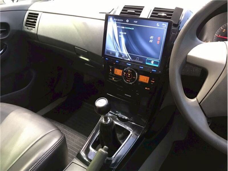 COROLLA AXIO