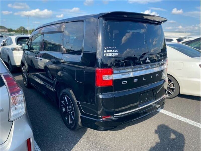 DELICA D5