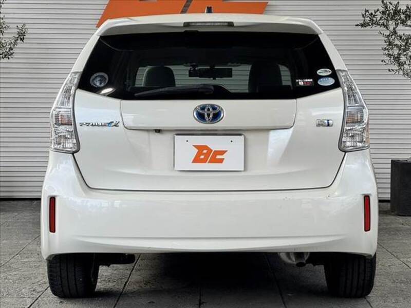 PRIUS ALPHA