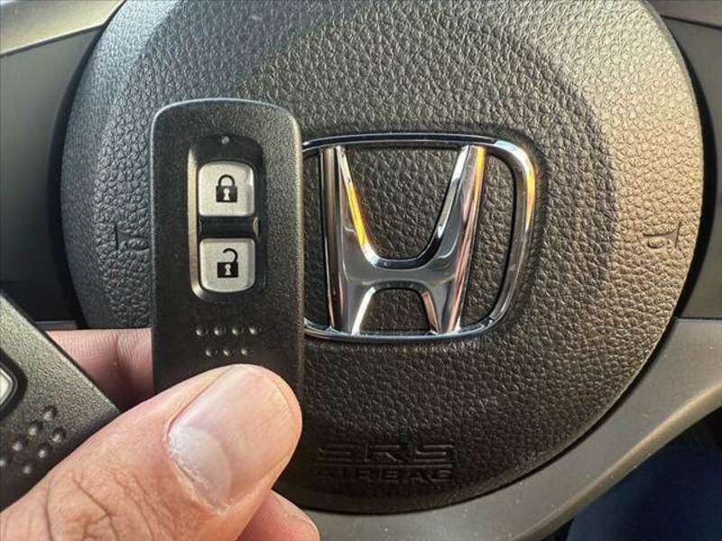 N-VAN