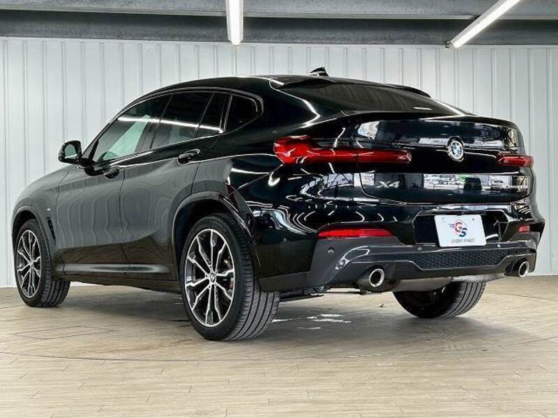 X4