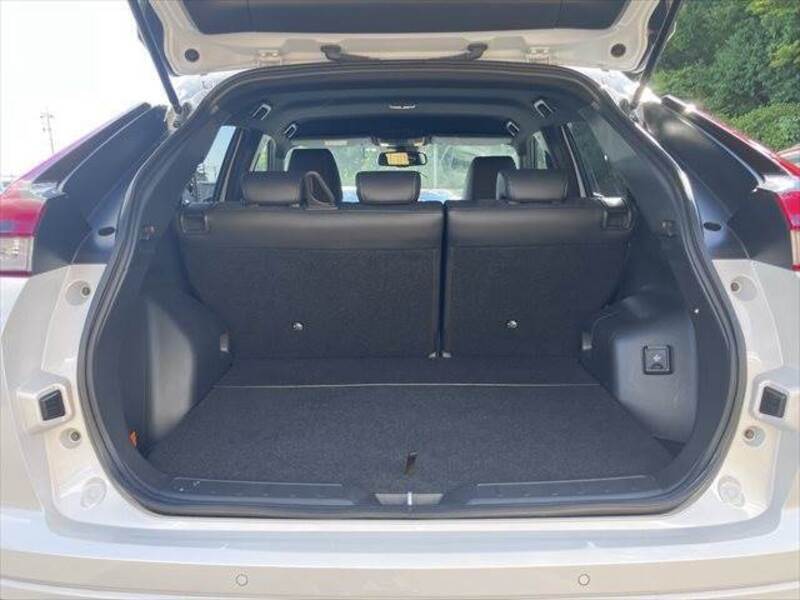 ECLIPSE CROSS