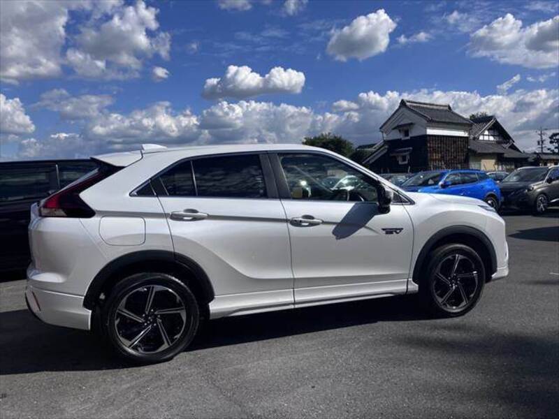 ECLIPSE CROSS