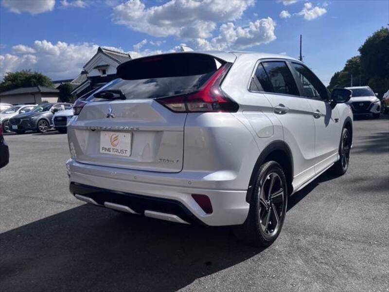 ECLIPSE CROSS