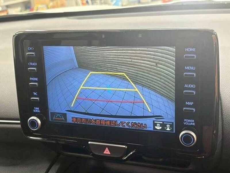 YARIS CROSS