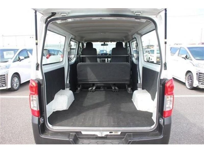 NV350 CARAVAN
