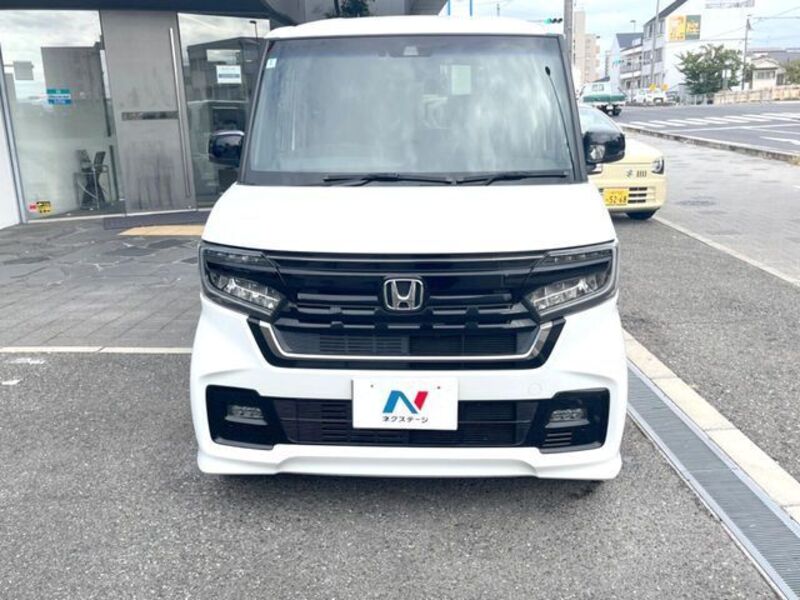 N BOX CUSTOM