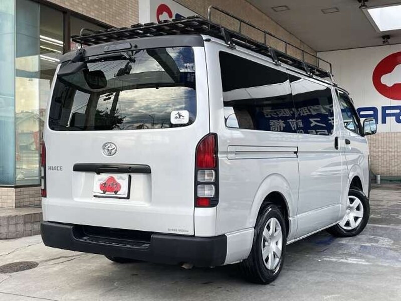 HIACE VAN