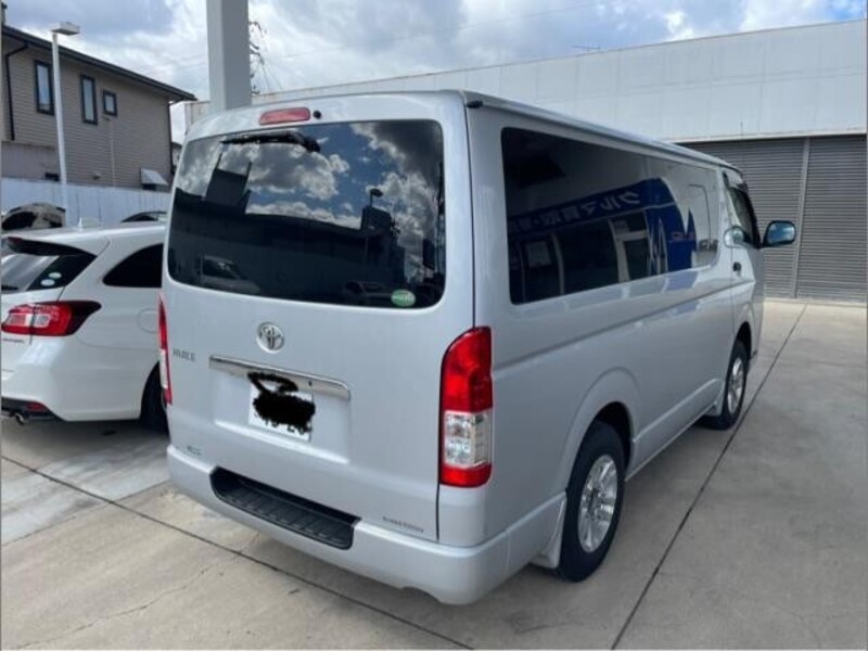 HIACE VAN
