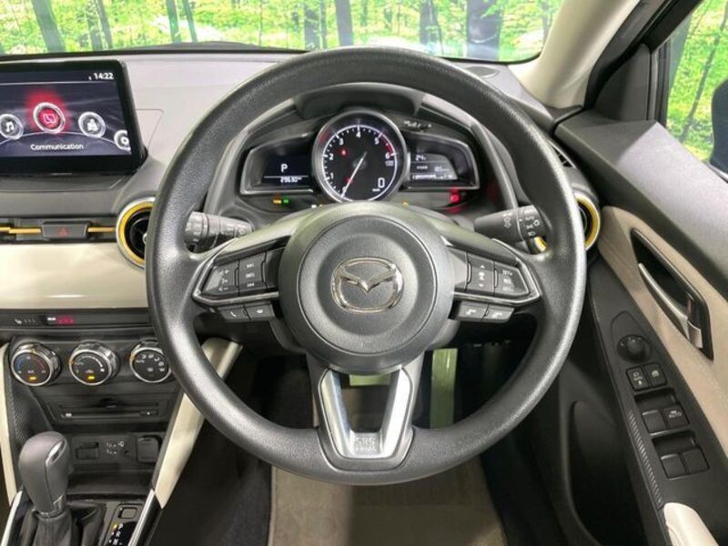 MAZDA2