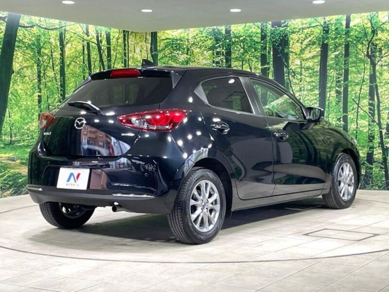 MAZDA2