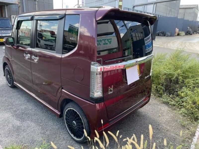 N BOX CUSTOM