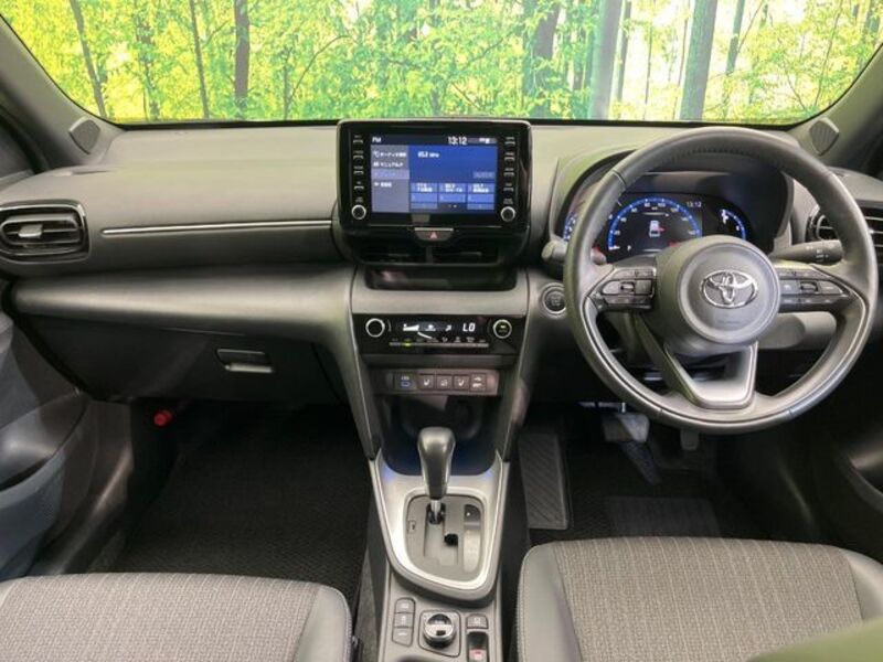 YARIS CROSS