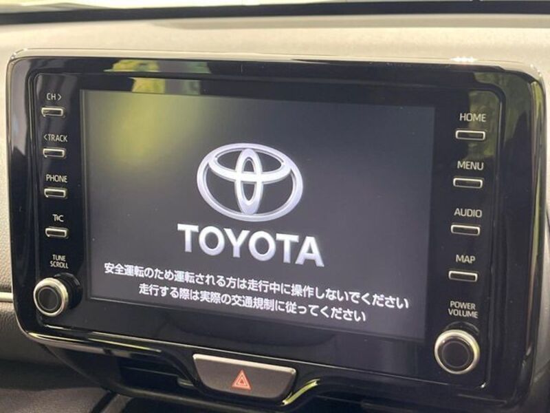 YARIS CROSS