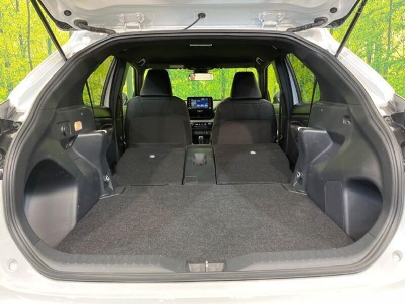 YARIS CROSS