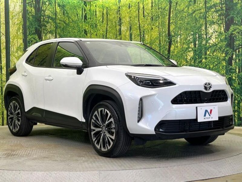 YARIS CROSS