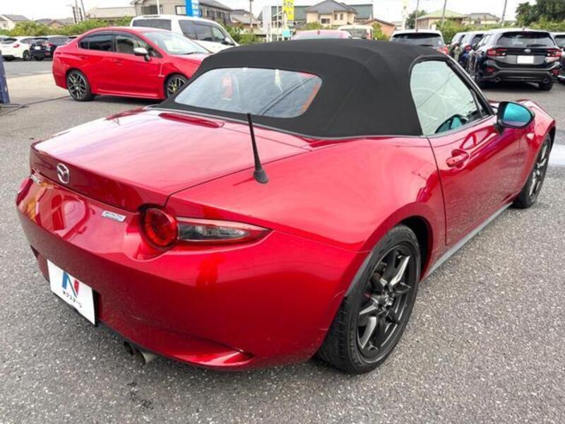ROADSTER