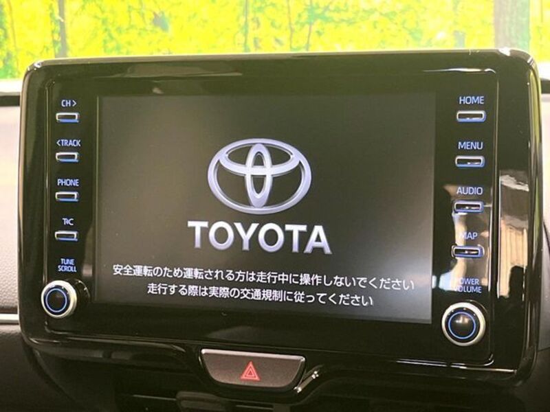 YARIS CROSS